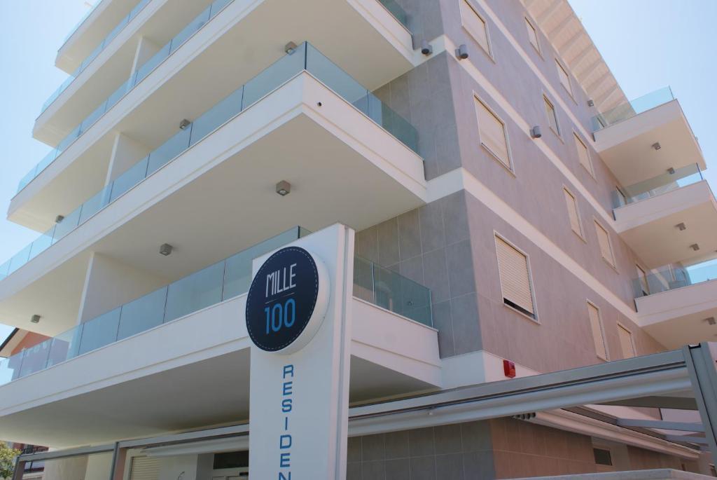 Residence Millecento Чезенатико Екстериор снимка