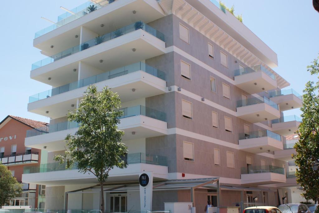 Residence Millecento Чезенатико Екстериор снимка