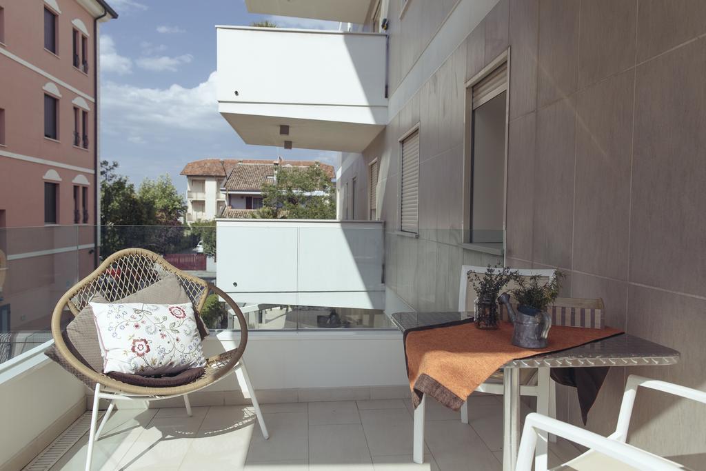 Residence Millecento Чезенатико Екстериор снимка