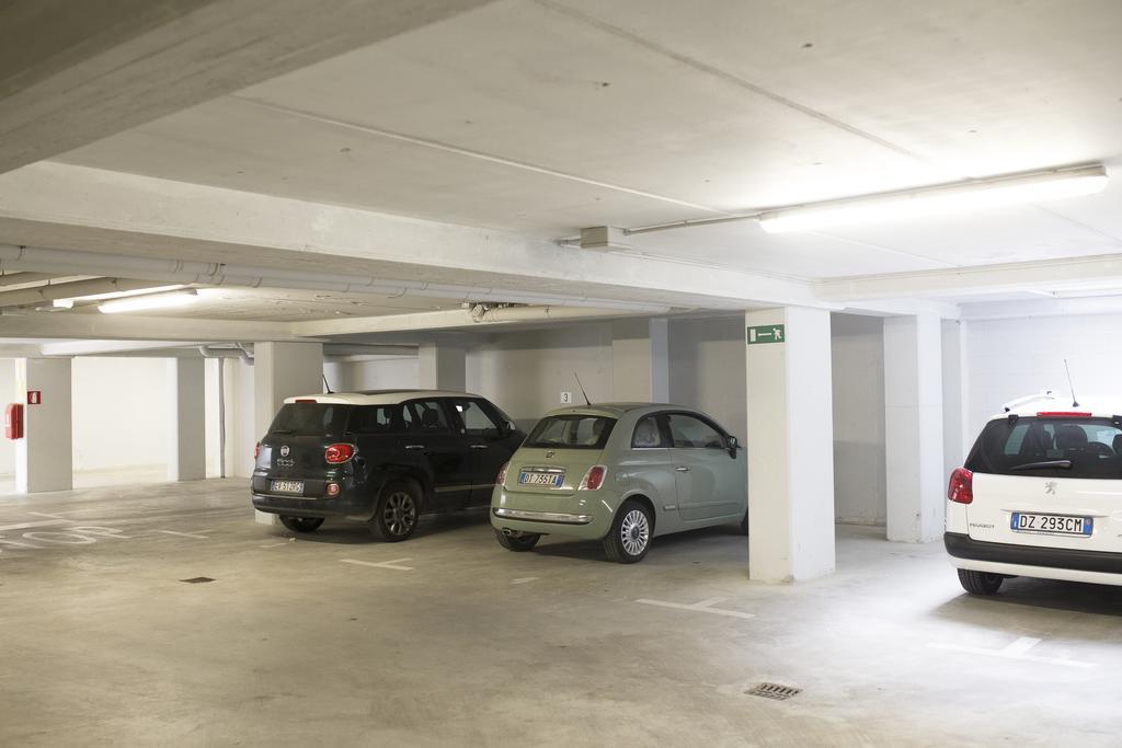 Residence Millecento Чезенатико Екстериор снимка