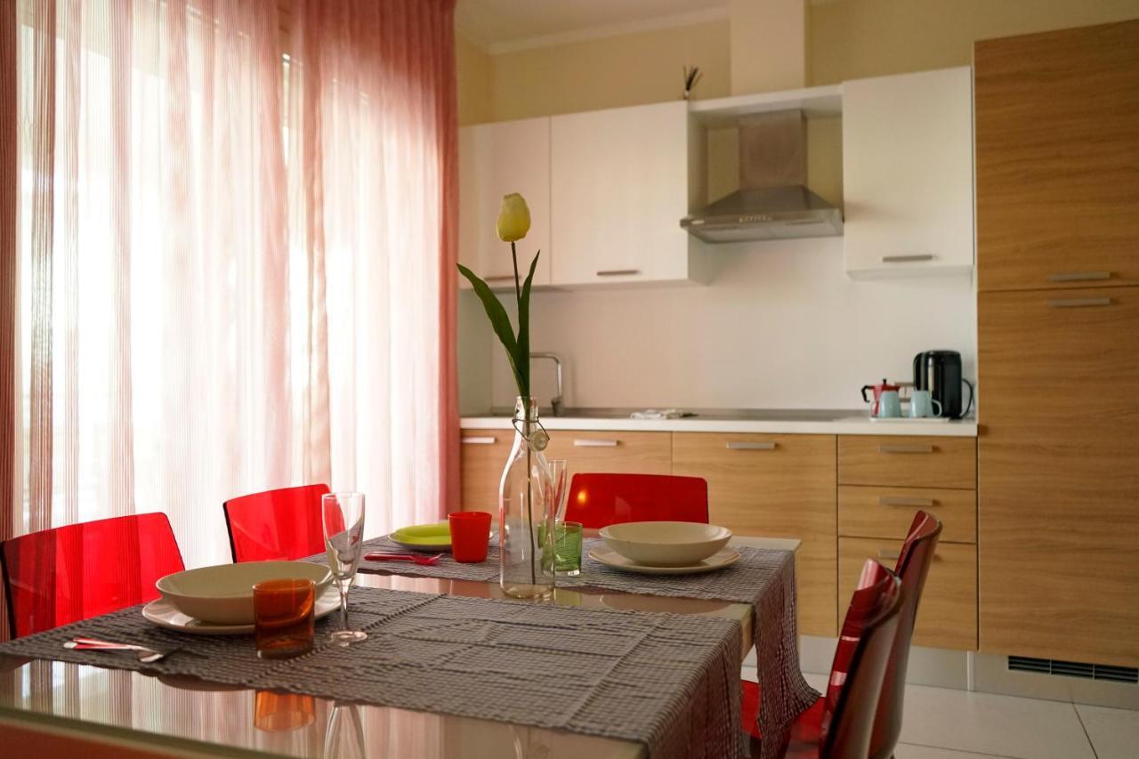 Residence Millecento Чезенатико Екстериор снимка
